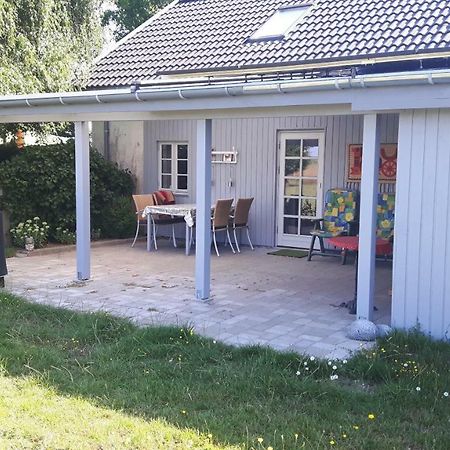 Pelikan Garden 1 Ferielejlighed Max 4 Personer Ved 2 Personer 650,00 Ekstra Personer 150,00 Kr Ekstra Stege Εξωτερικό φωτογραφία