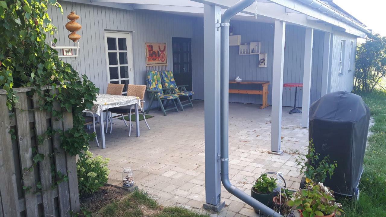 Pelikan Garden 1 Ferielejlighed Max 4 Personer Ved 2 Personer 650,00 Ekstra Personer 150,00 Kr Ekstra Stege Εξωτερικό φωτογραφία